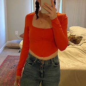 Aritzia structure orange crop top 🧡